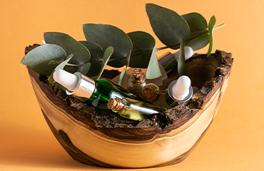 The Herbal Advantage: Why Choose Natural Cosmetics in Today’s Artificial World